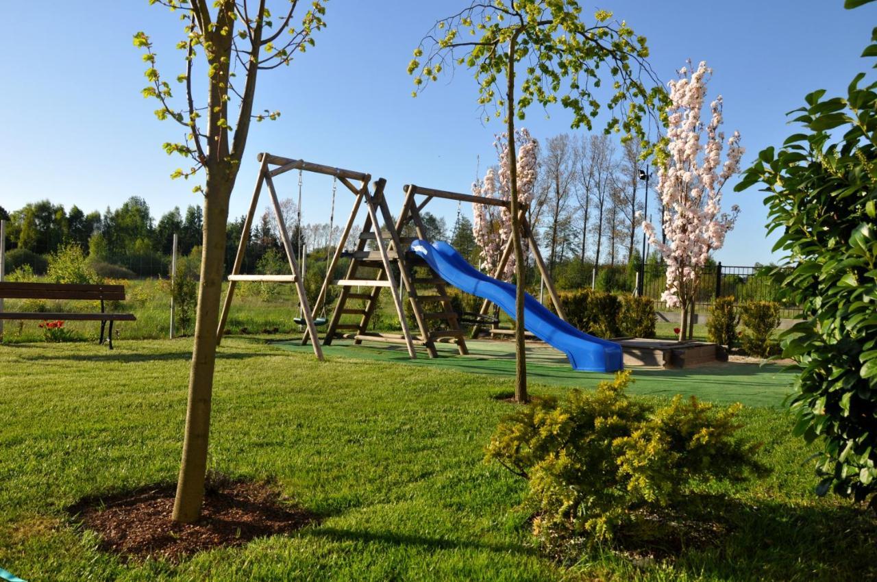 Gosciniec Kaszubski Homestay Białogóra Exteriör bild